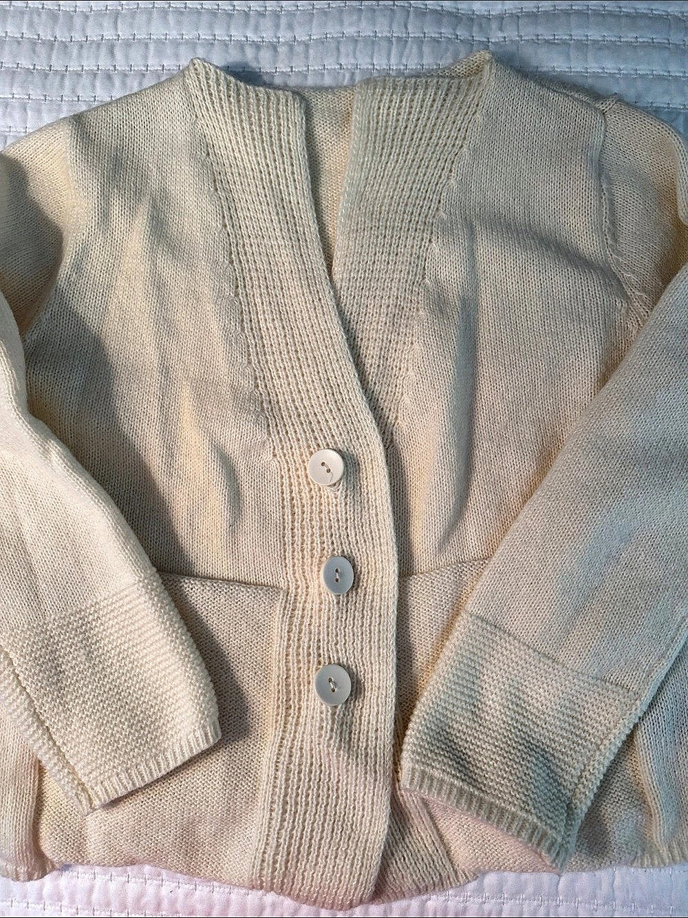 SHEIN Knit Button-Front Cardigan in Cream Size Medium